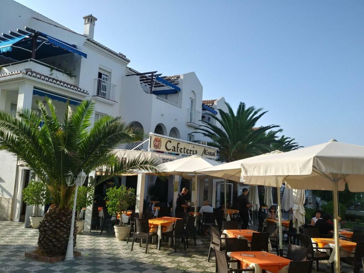 Апартаменты Nerja Solymar Экстерьер фото