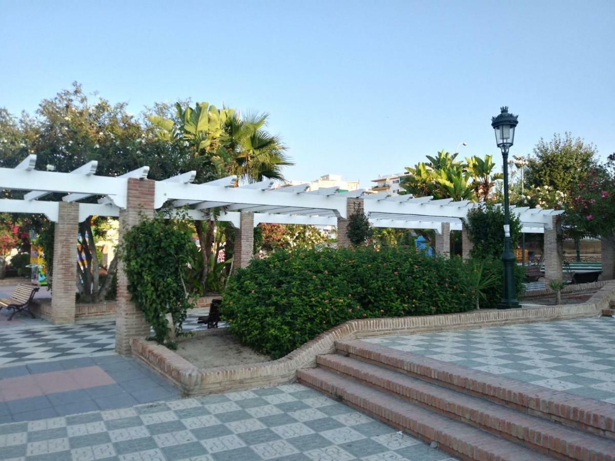 Апартаменты Nerja Solymar Экстерьер фото